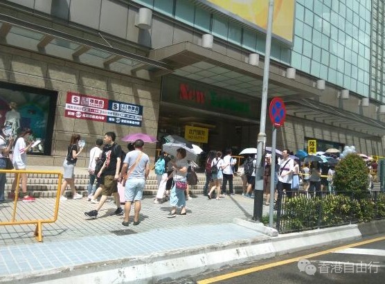 澳门晒货：昨天新八佰伴店庆日扫货 西太后、LACOSTE等好多优惠