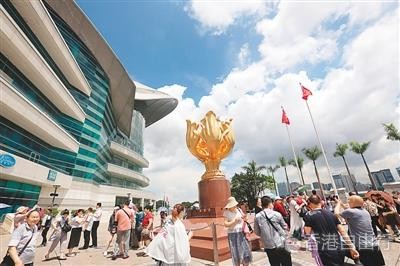 内地访港游客恢复增长 占香港入境市场近八成
