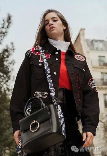 香港时尚：Claudie Pierlot品牌2017秋冬新款小牛皮迷你手挽袋