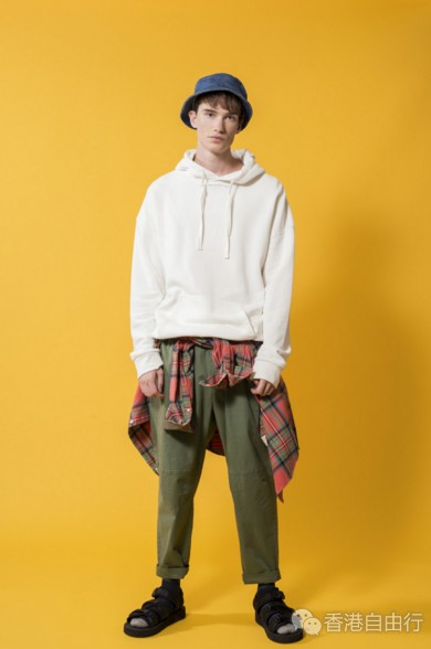 香港购物：该卫衣出手了！adlib 这一季材质轻薄的微笑卫衣