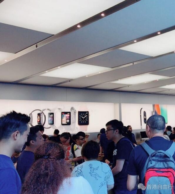 香港晒货：10月7号在HK实拍IPHONE8、IPHONE 6S等价格