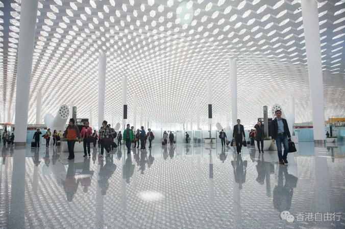好消息！香港自助离境服务正式启用，旅客通关只要20秒！