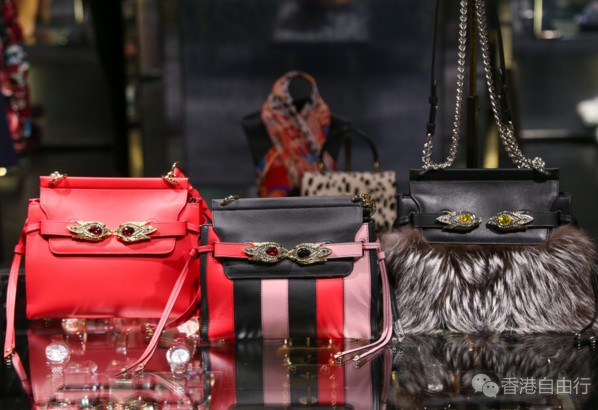 香港购物：Roberto Cavalli 推出一系列的ONEWISH手袋
