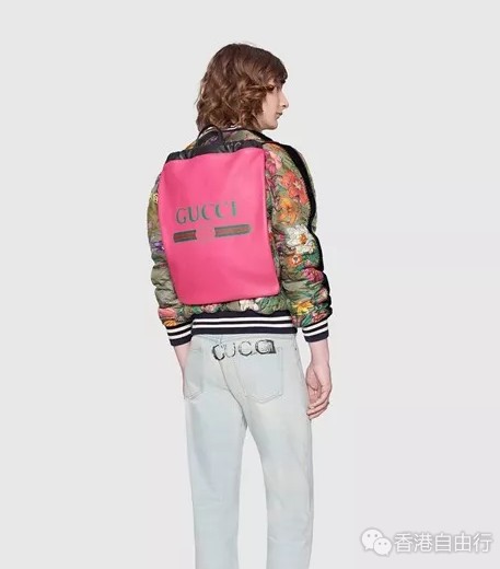 香港购物：Gucci 的新款桃红色索绳背囊 让你瞬间回到学生年代！