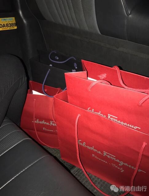 香港晒货：海怡逛逛逛买买买 MAX&CO.全面清货2折起