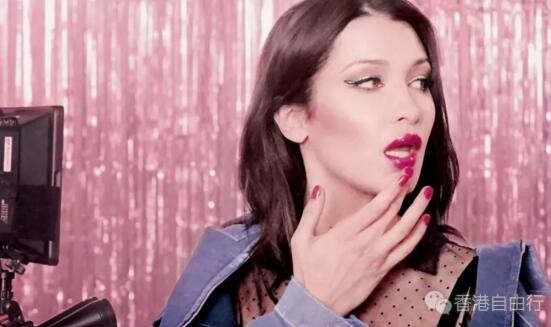 香港化妆品报价：DIOR全新镜光诱惑丰盈唇釉新品~演绎最时尚诱人的唇色