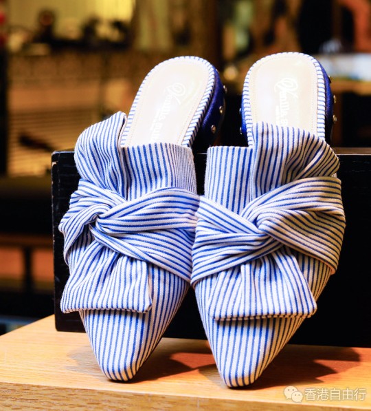 香港购物：Venilla suite精心推出系列穆勒鞋款