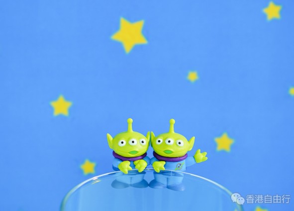 香港购物：LOG-ON三只三眼仔太空外星人玩具总动员