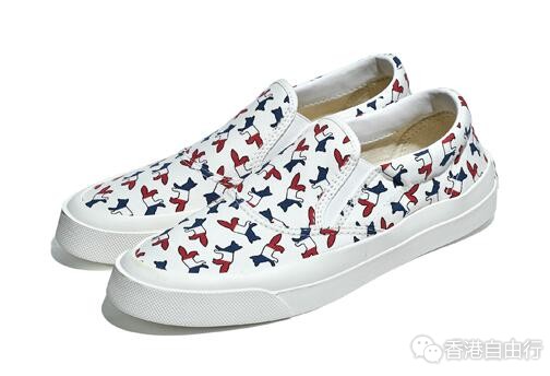 香港时尚：MAISON KITSUNÉ红白蓝狐狸图案SLIP ON鞋款