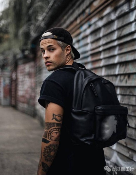 香港时尚：Eastpak x AndyWarhol经典艺术再现