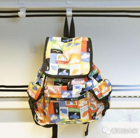 香港时尚：LeSportsac乐播诗 夏季新款包已到达现场