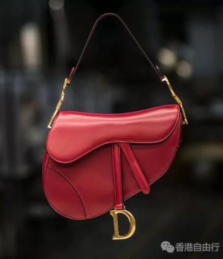 香港购物：Dior迪奥2018秋冬新款马鞍包手袋制作过程