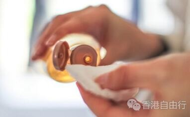 香港购物：搭飞机后皮肤干到甩皮又爆疮？空姐也私藏的机舱保湿法宝（单品推荐及HK报价）