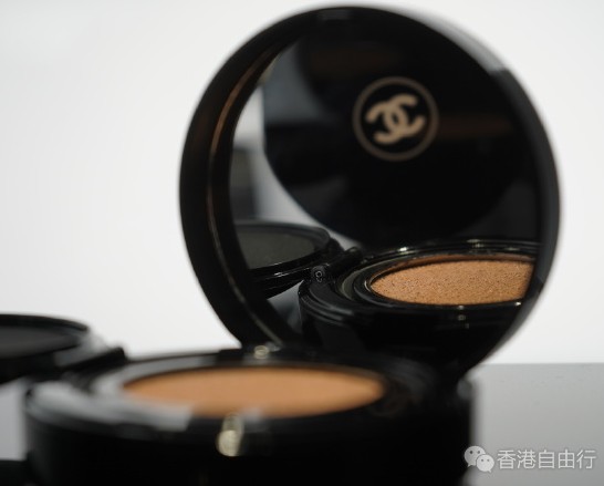 香港化妆品：CHANEL BEAUTY 气垫粉底Vitalumiere Cushion