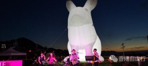 抢先看|利东街携中港城展出巨型月兔灯饰贺中秋