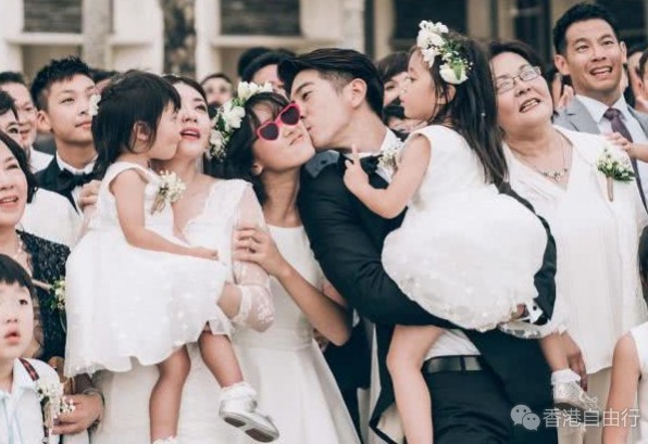 甜到哭！修杰楷和女儿为贾静雯设计宇宙主题婚礼 现场梦幻