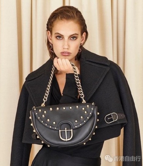 香港购物：Roberto Cavalli包鞋2018秋冬新款系列