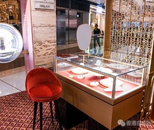 香港购物：IFC商场Pomellato宝曼兰朵快闪店店铺欣赏