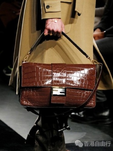 香港购物：Fendi芬迪2019秋冬男装包包