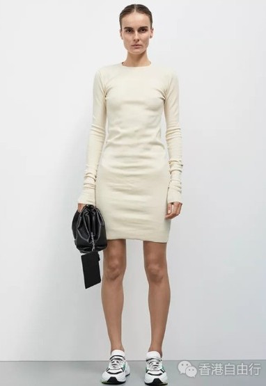 香港购物：Bottega Veneta品牌2019春夏The Pouch手拿包