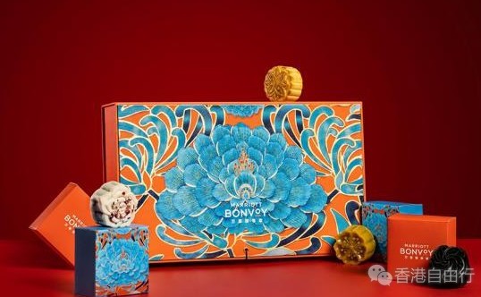 澳门JW万豪酒店和丽思卡尔顿酒店推出了味道创新的月饼