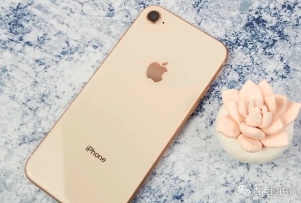 小屏党开心了！iPhone SE2发售时间确认 这外观配置你会买吗？