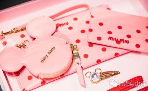 香港时尚：MiuMiu与经典卡通人物米妮合作，推出新年限定