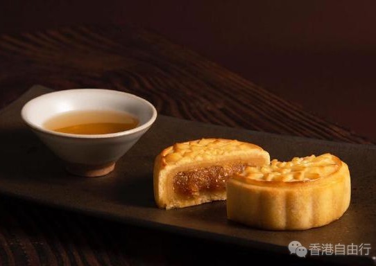 香港美食推介：微热山丘的凤梨奶黄月饼可以预购了