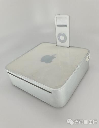 初代 Mac Mini 曝光：带有可用于 iPod nano 的底座