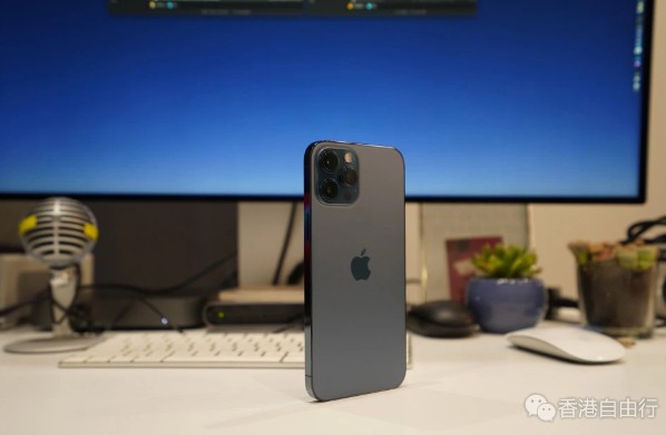 苹果发布iOS 14.2.1：解决iPhone12信号差、触屏无反应等