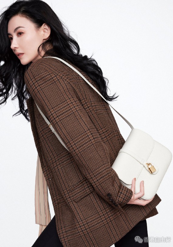 香港购物：CELINE带有复古气息的TABOU是本季推出的马鞍包升级版