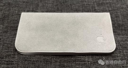 外媒评测苹果抛光布：清洁效果优秀，可搭配 70% 异丙醇使用