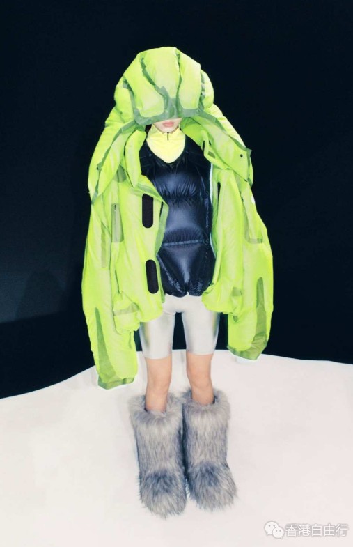 香港购物：Moncler新系列包括大衣、填充背心和连帽夹克等服饰