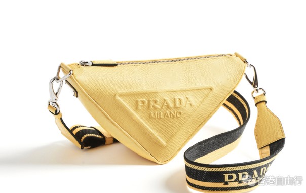 香港购物：Prada普拉达 以精巧工整的轮廓呈现Prada对简约主义的追求