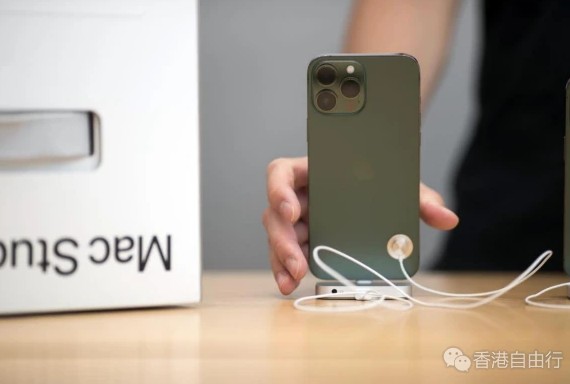 iPhone 14非Pro系列将首次有配备6.7英寸大屏幕