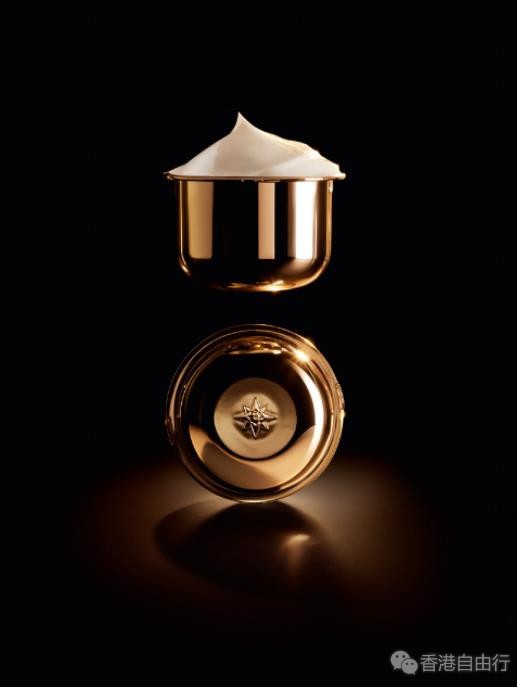 香港购物：DIOR迪奥美妆 以崭新科技带来全新DIOR玫瑰花蜜活颜再生乳霜