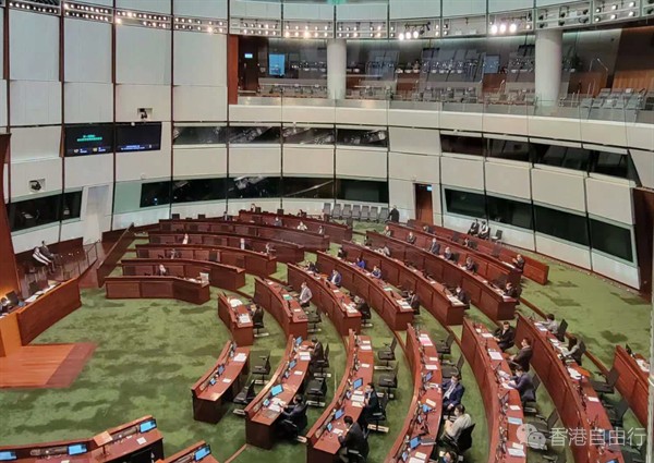 立法会财委会通过　明年2·1起综援及公共福利金上调3.7%