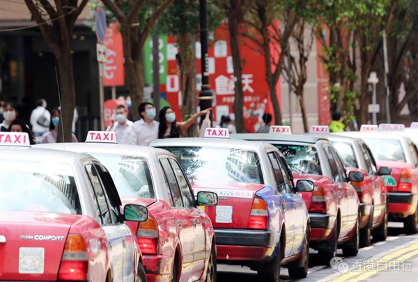 的士商会：司机续老龄化　落旗加6元未改善收入
