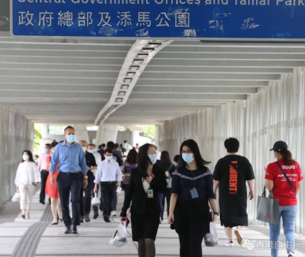 公务员编制冻结人手少一成　议员促增全年招聘