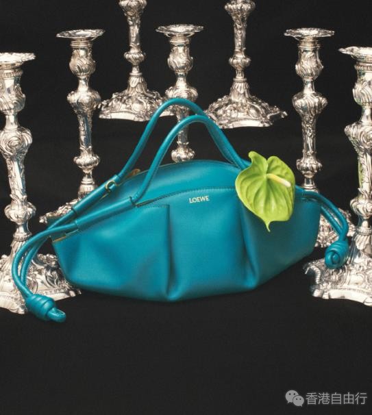 香港购物：LOEWE罗意威 23春夏新作Paseo手袋