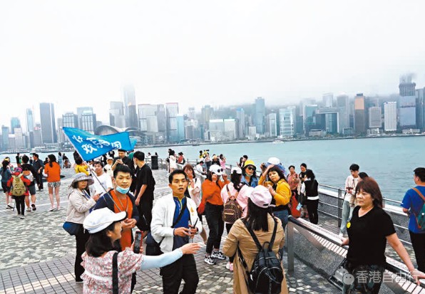 杨润雄：不会限制来港旅行团的团费