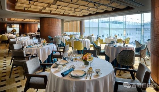 香港美食推介：八一渔八 片皮鸭配上香软薄饼简直是天堂的味道