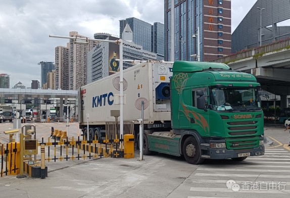 文锦渡口岸入境货车通道今恢复通关　大量跨境司机排队入深