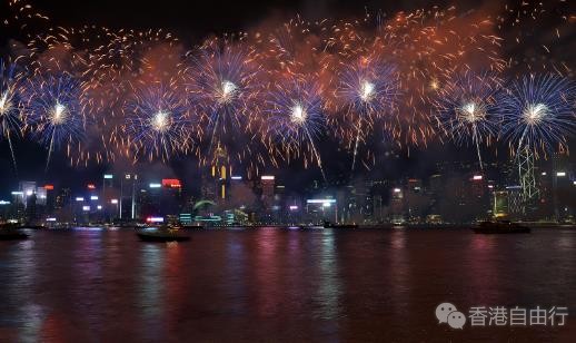 香港举行国庆烟花汇演 将燃放31888枚烟花