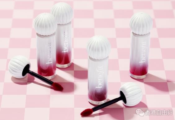 香港化妆品：柔雾与水漾之选 Benefit最新推出的唇釉系列