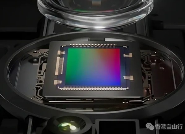 iPhone 16 Pro Max影像大升级，近1英寸大底，或告别直屏