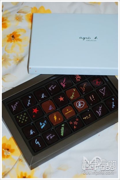 免费游香港败MMJ agnes b等