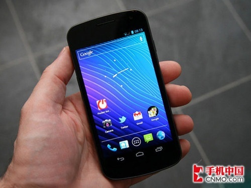 京港手机报价对比：8G版iPhone4差价仅300