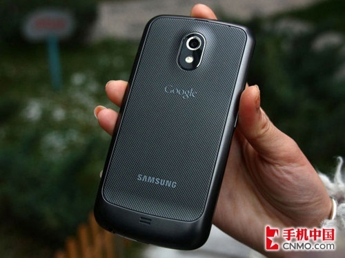 京港手机报价对比：8G版iPhone4差价仅300