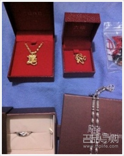 香港DFS75折败下COACH包+16G IPHONE 4S 